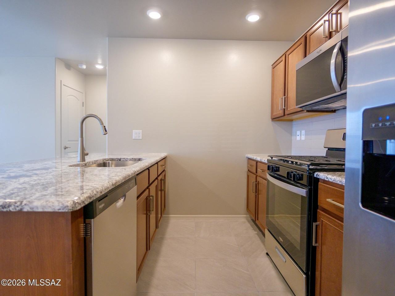 3525 W Drummund Dr - Photo 6 of 20