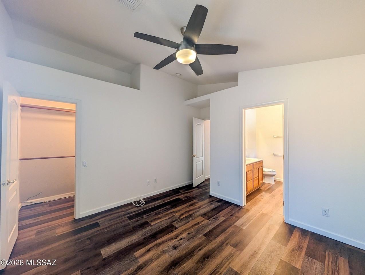 9028 N Arrington Dr - Photo 6 of 20