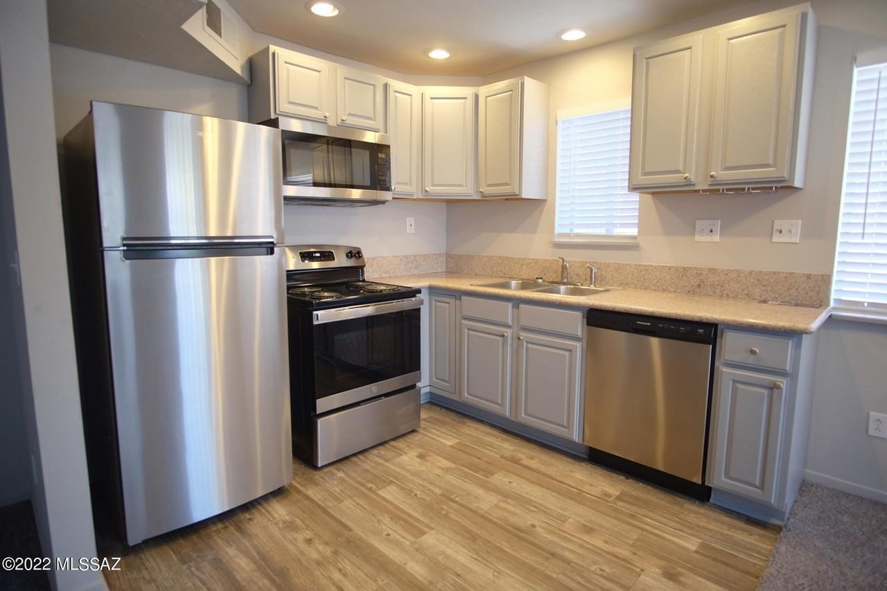 6709 E Calle La Paz Unit D #D - Photo 7 of 26