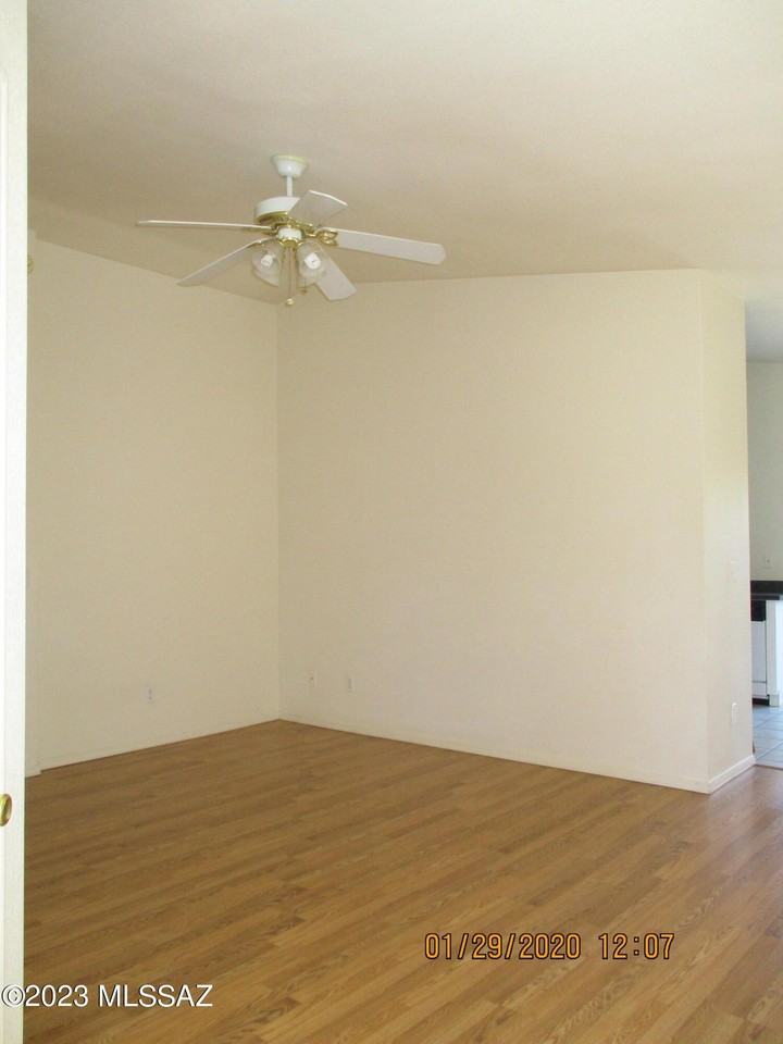 4767 E Joslyn Heights Pl - Photo 3 of 14