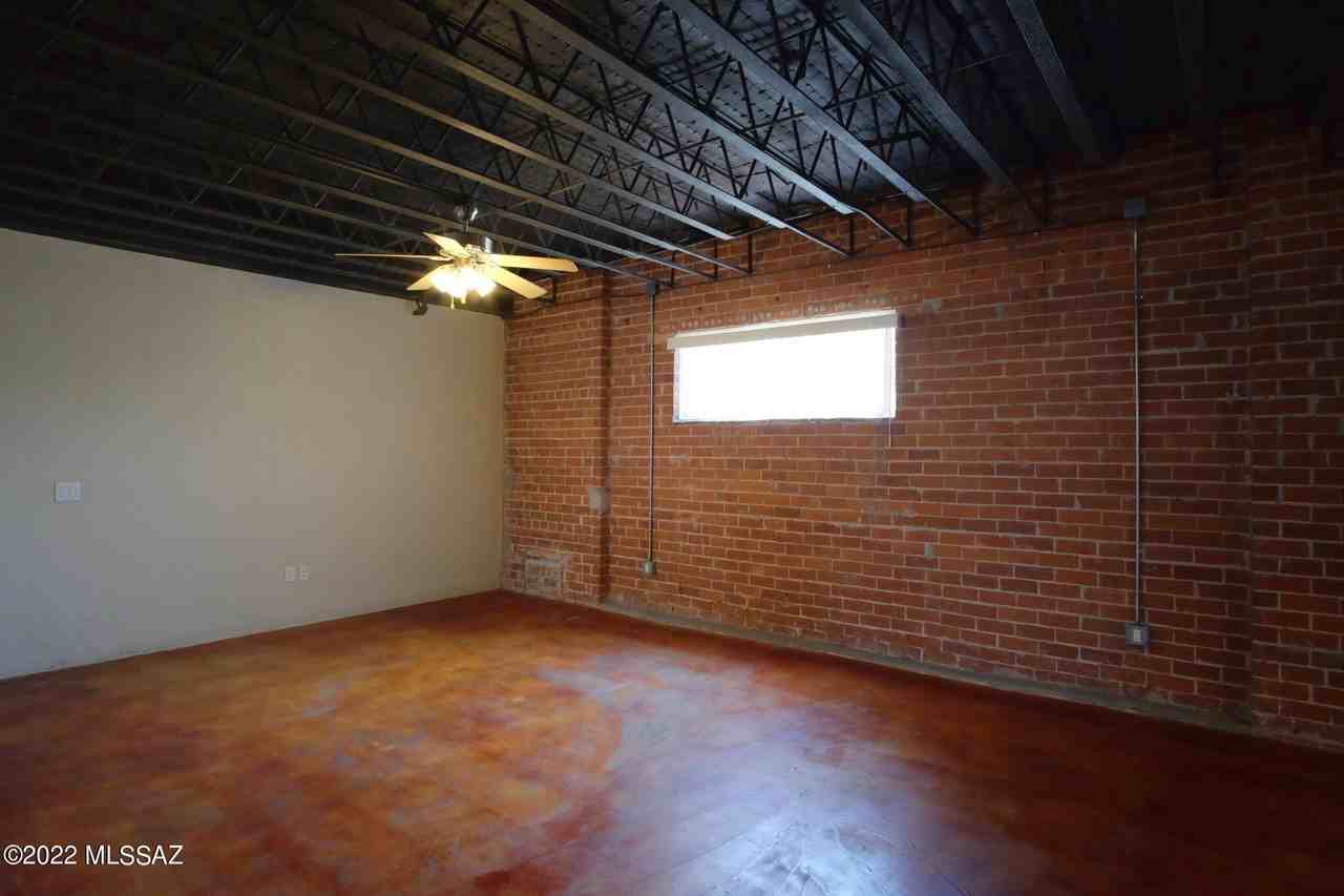 420 S 6th Ave Apt 201 #201 - Photo 5 of 20