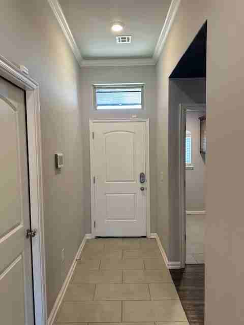 10505 Turtle Back Drive - Photo 3 of 24