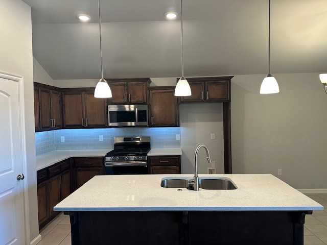 10505 Turtle Back Drive - Photo 6 of 24