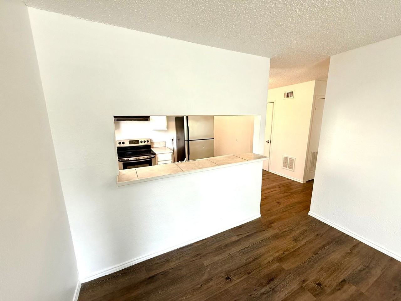 518 Briggs Avenue #201 - Photo 3 of 20