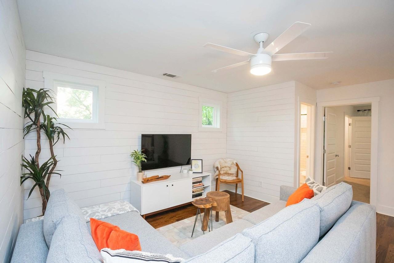 559 Veritas St #1302209P - Photo 3 of 35