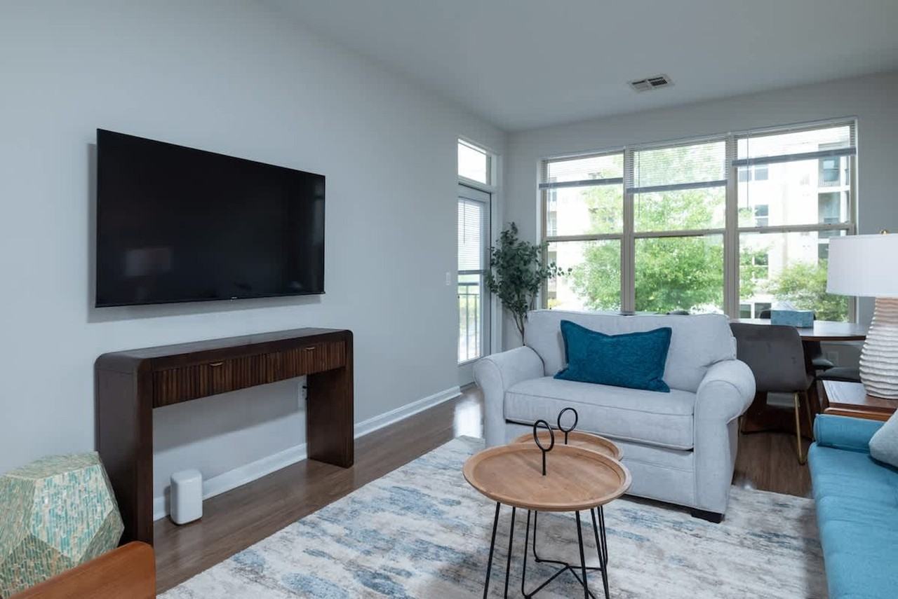 360 Foley St #1327620P - Photo 4 of 50