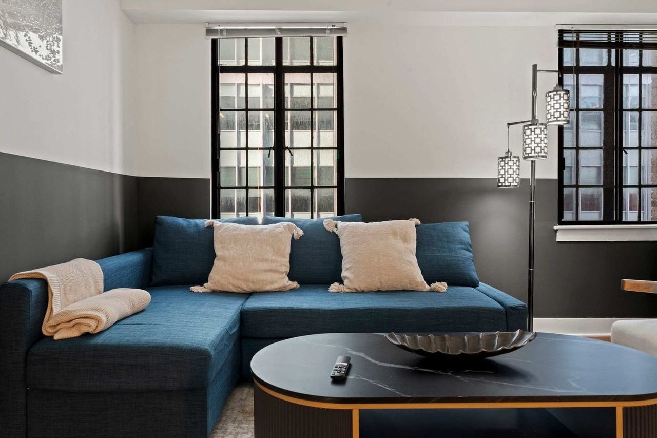 111 N 15th St #1381656P - Photo 3 of 26