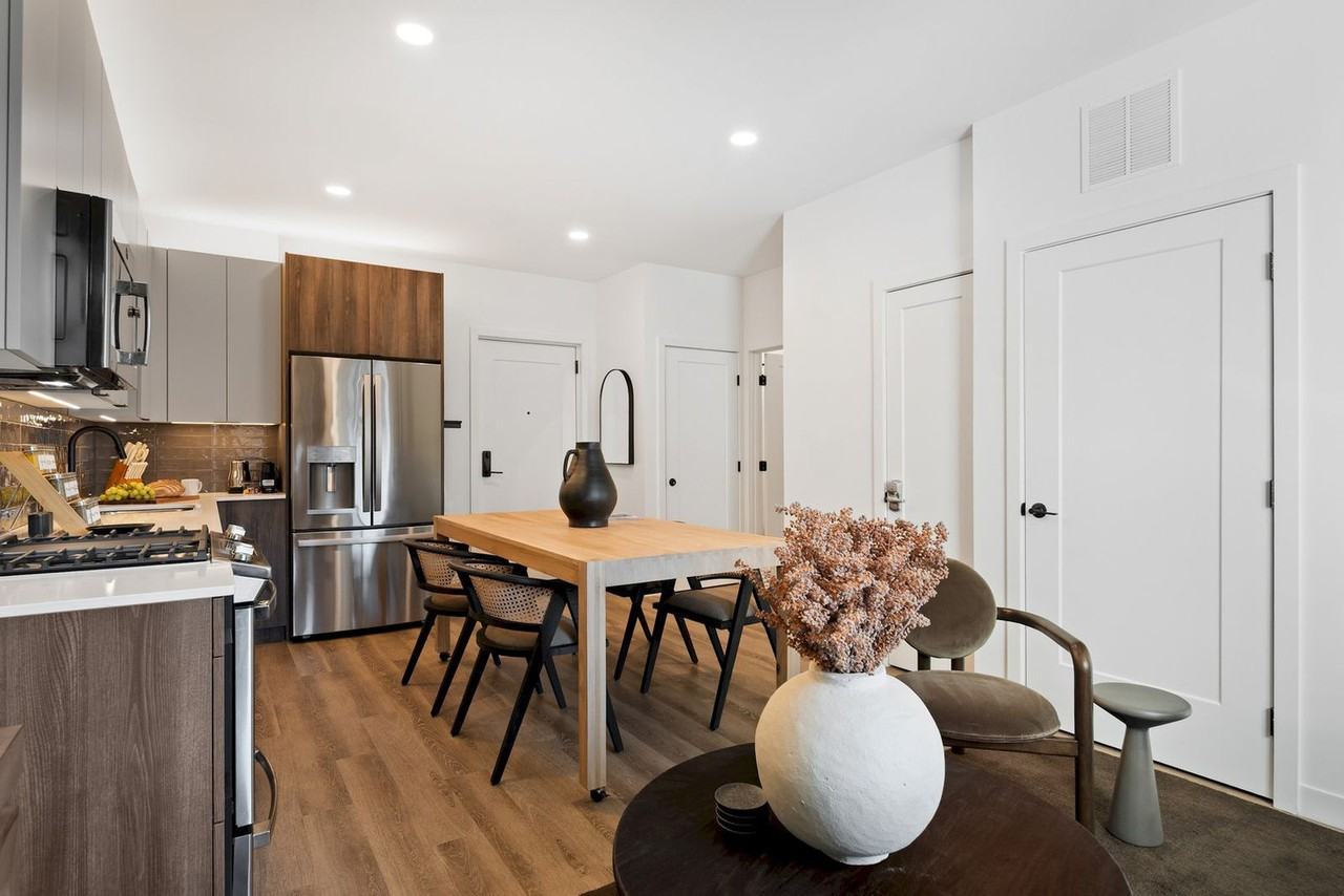 484 2nd St #1380130P - Photo 7 of 42