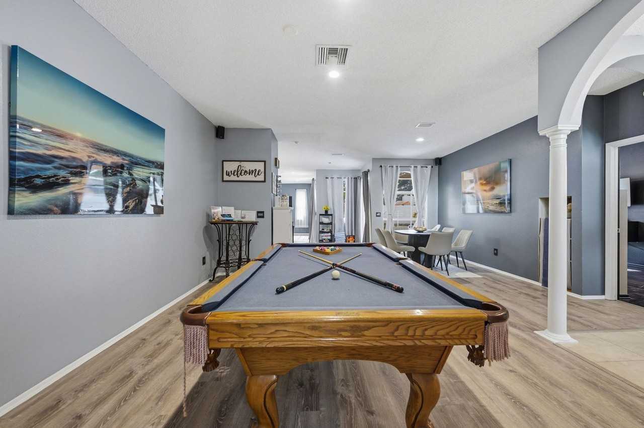 11509 Glenmont Dr #1395642P - Photo 4 of 46