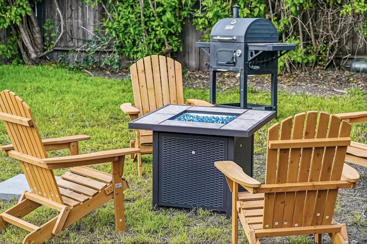 422 Morse Ave #1460104P - Photo 4 of 32