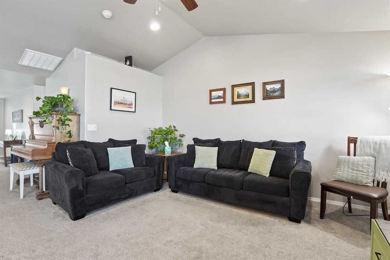 218 Cliff Swallow Ave #1460944P - Photo 3 of 25