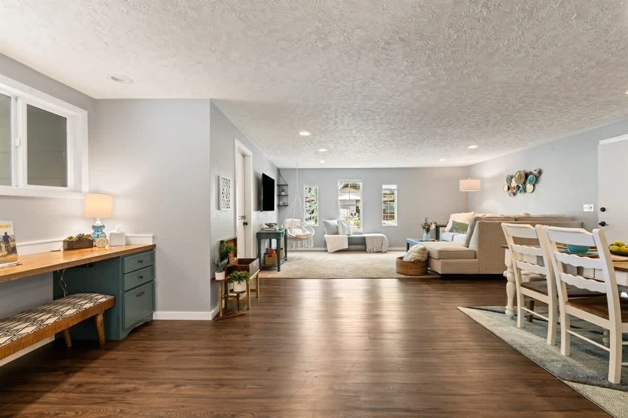 3413 W Sunset Ave #1460918P - Photo 6 of 50