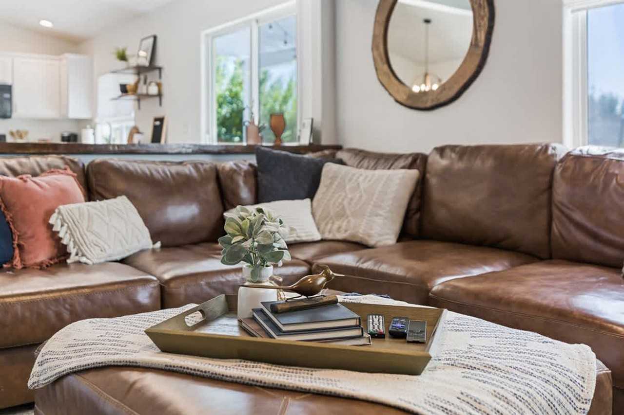 19701 Cumberland Way #1460909P - Photo 3 of 36