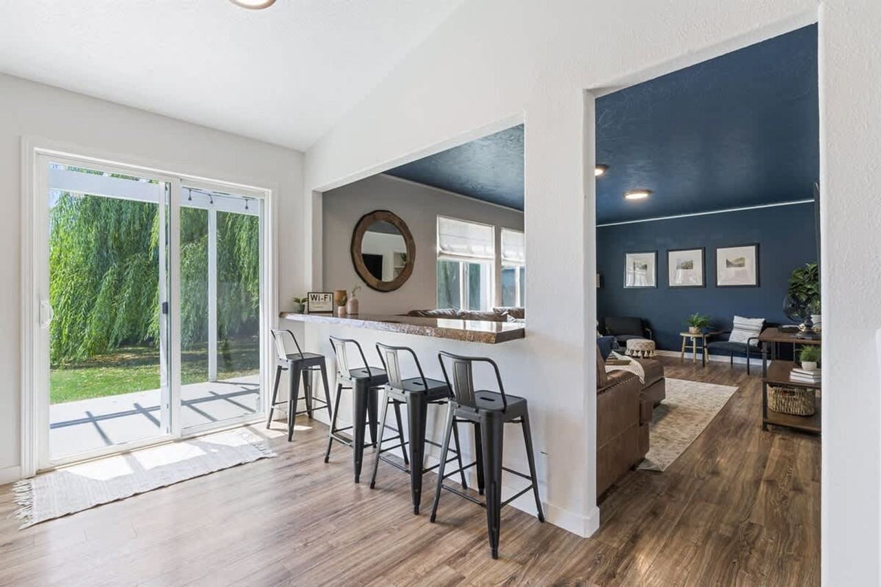 19701 Cumberland Way #1460909P - Photo 5 of 36