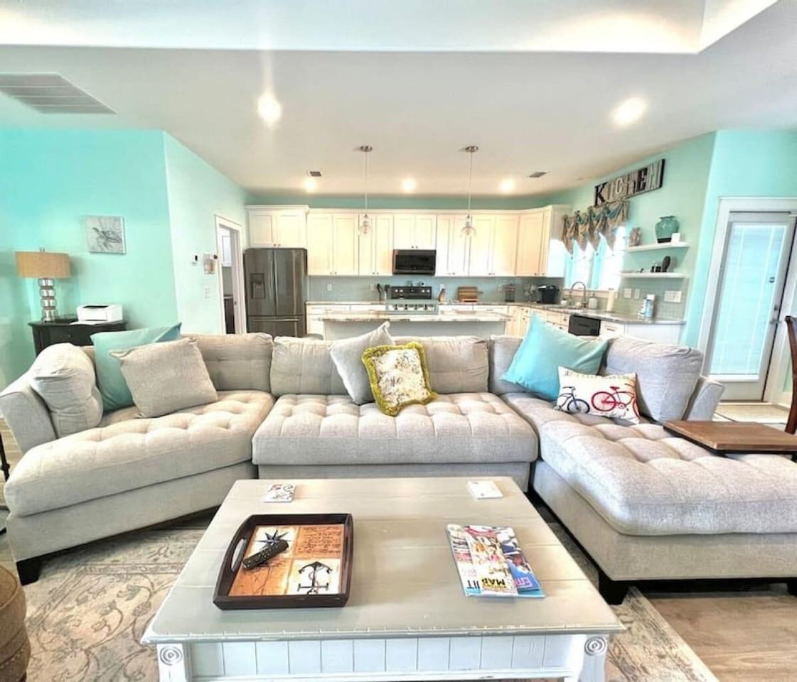 5402 Pinetree Ave #1447170P - Photo 5 of 43