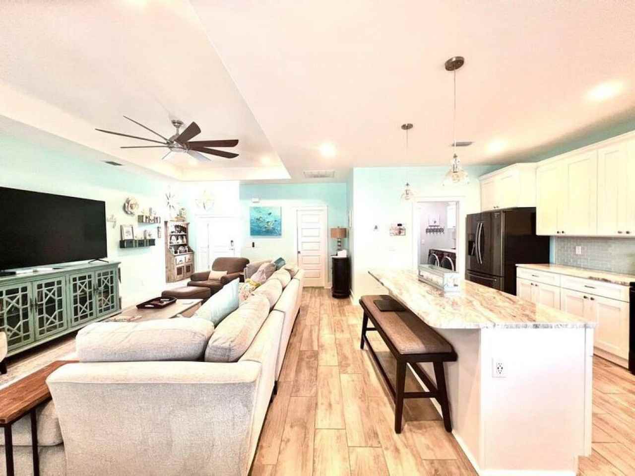 5402 Pinetree Ave #1447170P - Photo 6 of 43