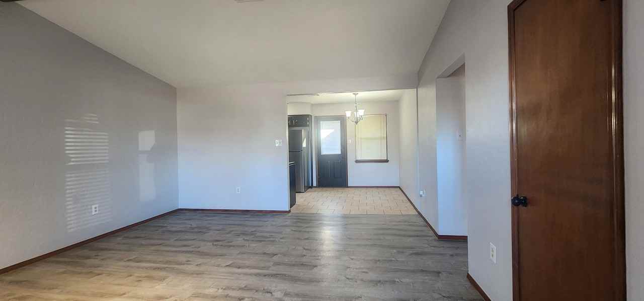 907 Northeast Tortoise Drive #1 - Photo 3 of 23
