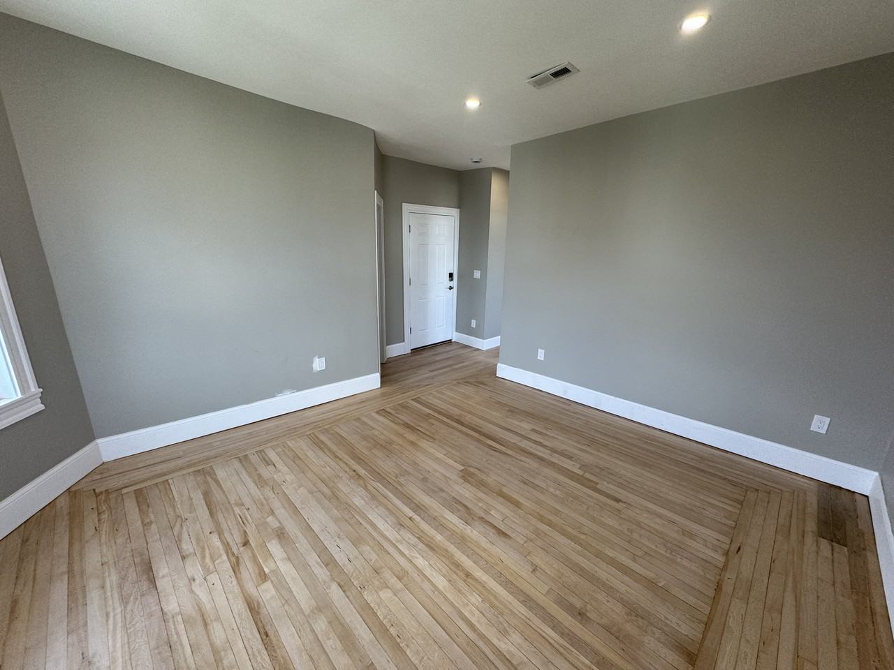 29 Cameron Avenue #3 - Photo 3 of 18