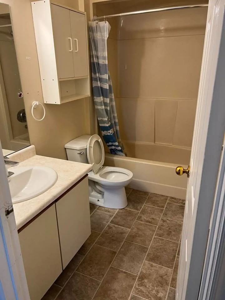 359 Blake Street - Photo 6 of 8