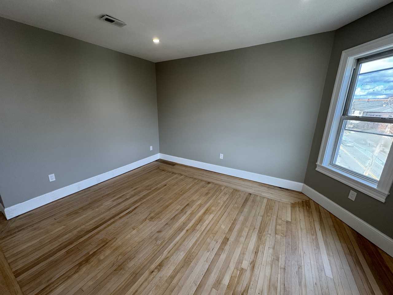 29 Cameron Avenue #3 - Photo 4 of 18