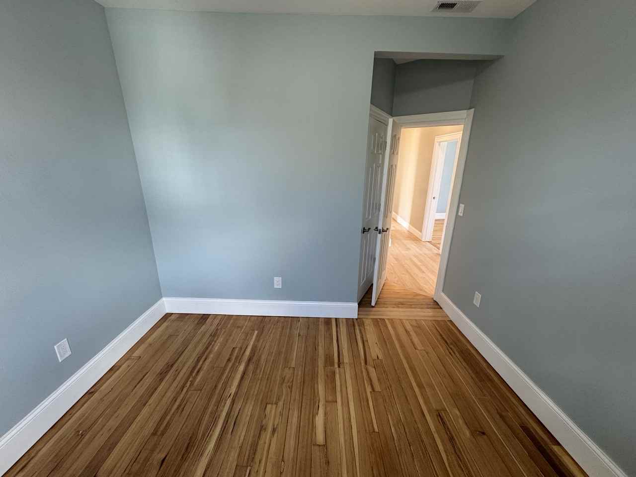 29 Cameron Avenue #3 - Photo 5 of 18