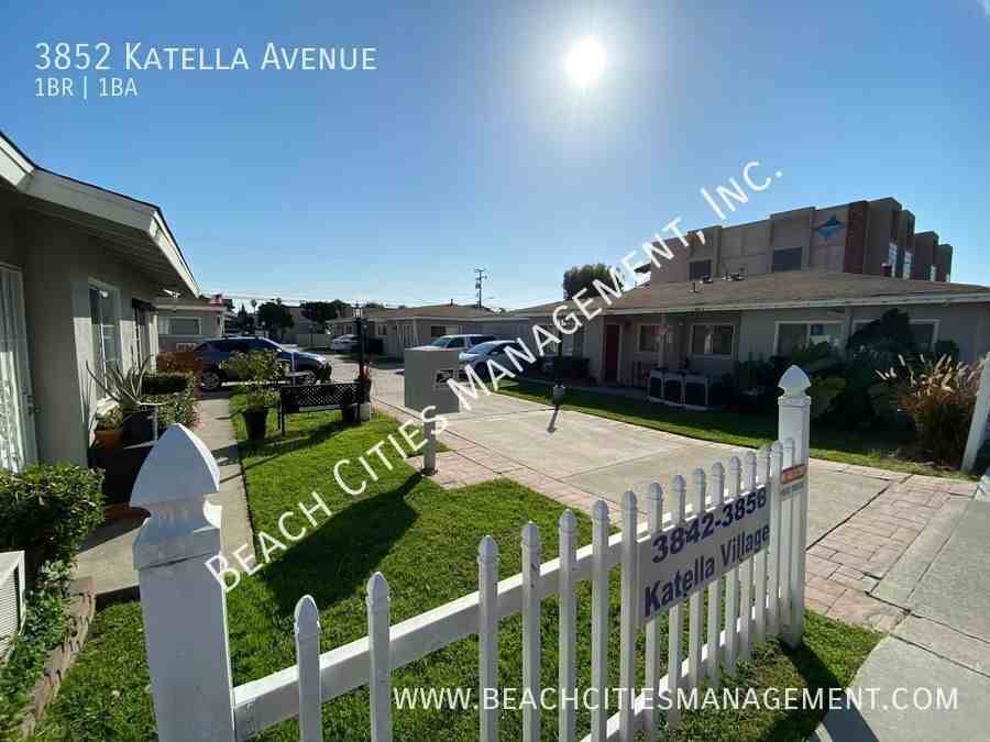 3852 Katella Ave - Photo 3 of 41