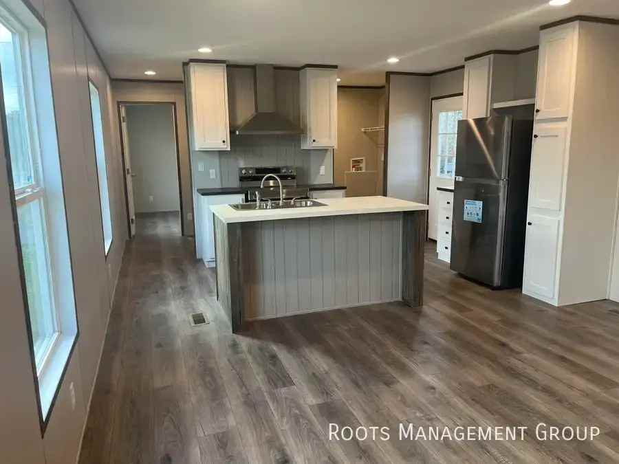 1 Keith Cir #1K - Photo 3 of 14