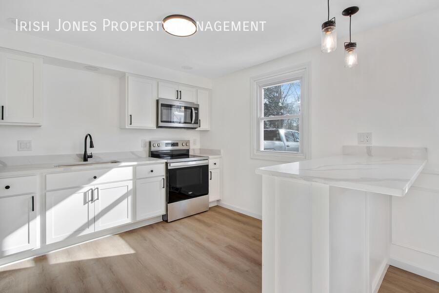 208 Main St #A2 - Photo 4 of 16