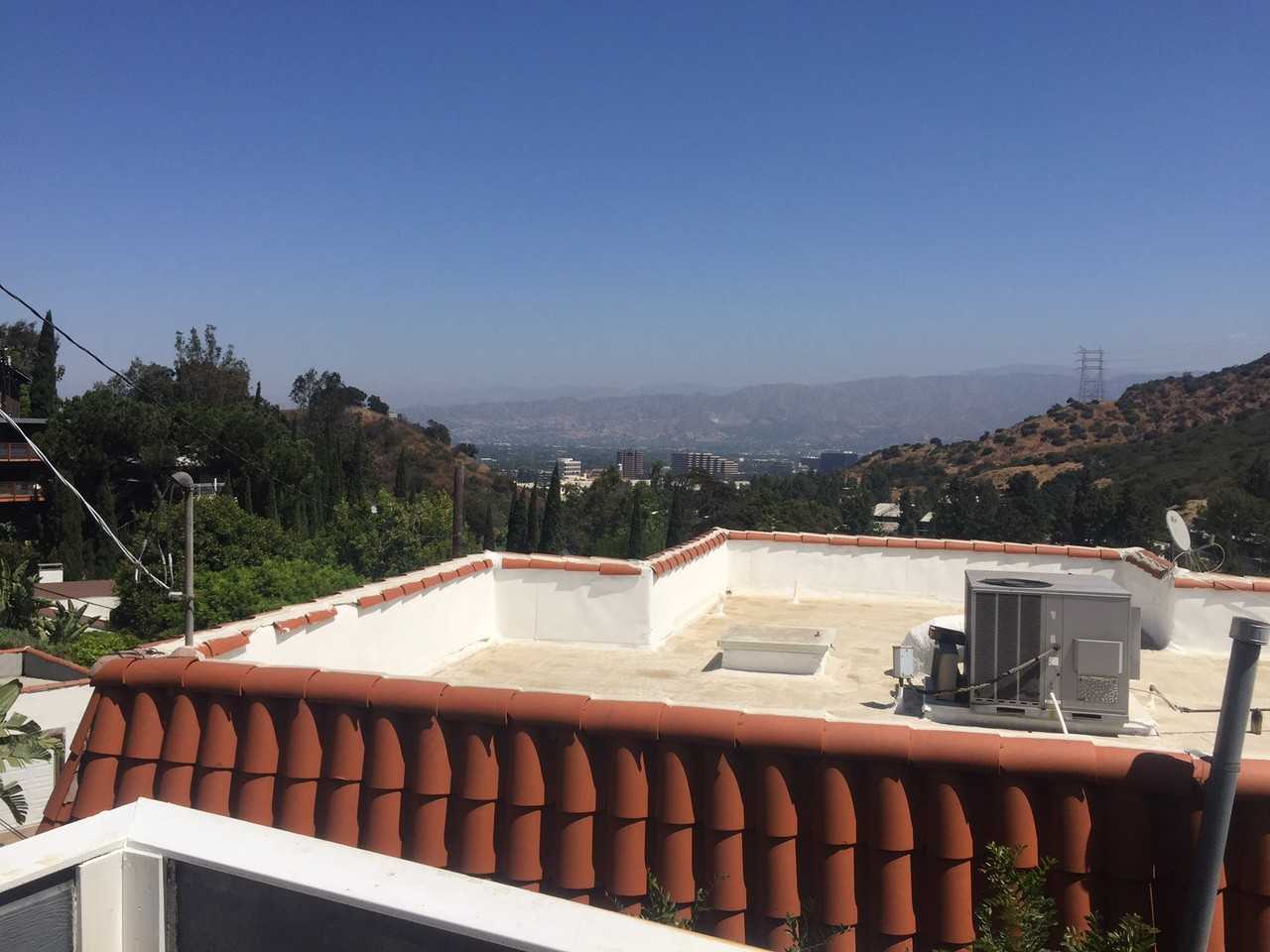 3462 Floyd Terrace #1/2 - Photo 2 of 17