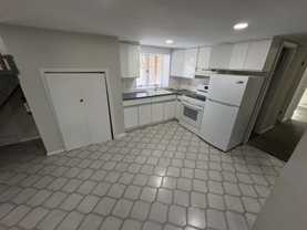 10 Flowerfield Road - Photo 1 of 1