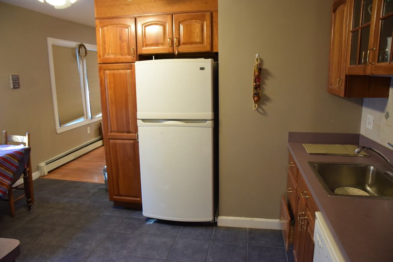 Brentwood Rd #1 - Photo 3 of 14