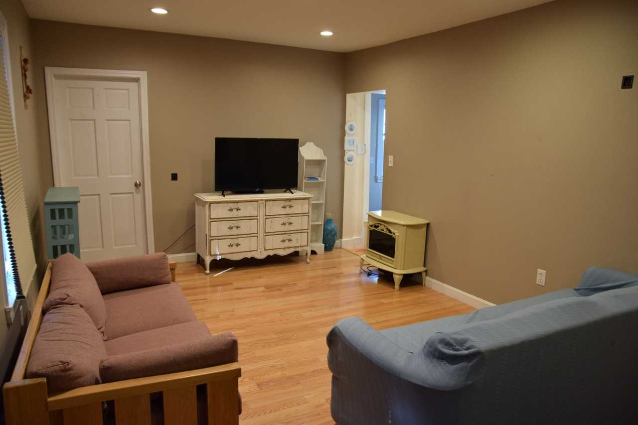 Brentwood Rd #1 - Photo 7 of 14