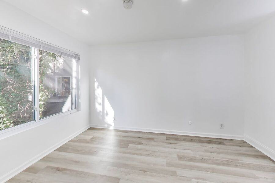 17 Devonshire Blvd #07 - Photo 7 of 23