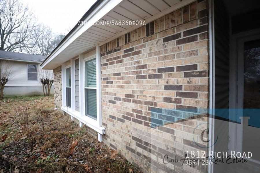 1812 Rich Rd - Photo 2 of 26