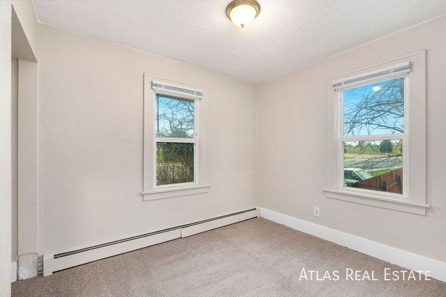 1119 E 20th St #A - Photo 6 of 13