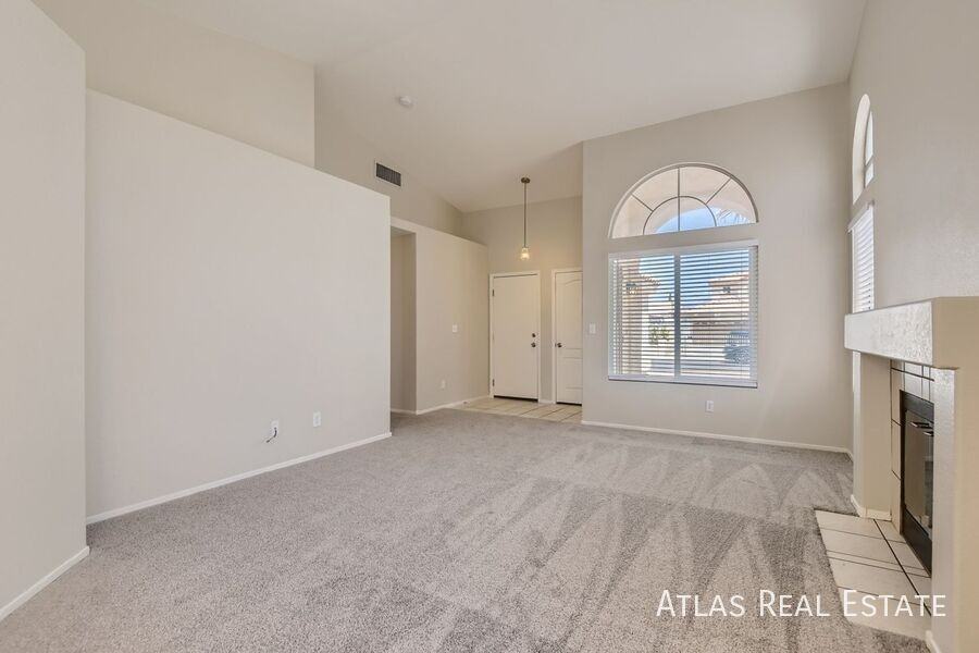 1833 Fan Fare Dr - Photo 4 of 18