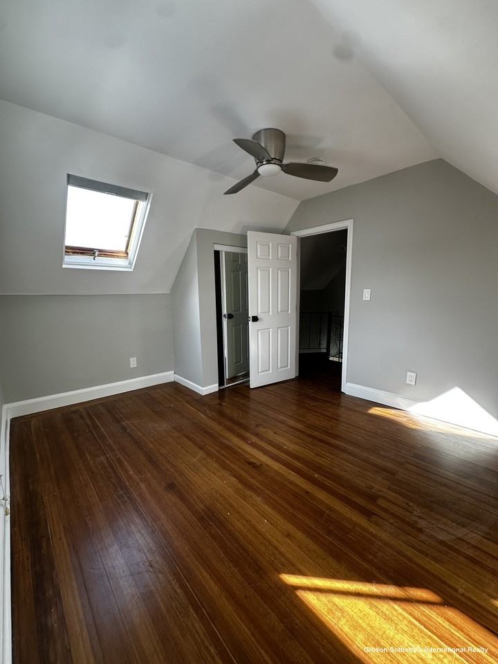 52 Victoria St #B - Photo 4 of 14