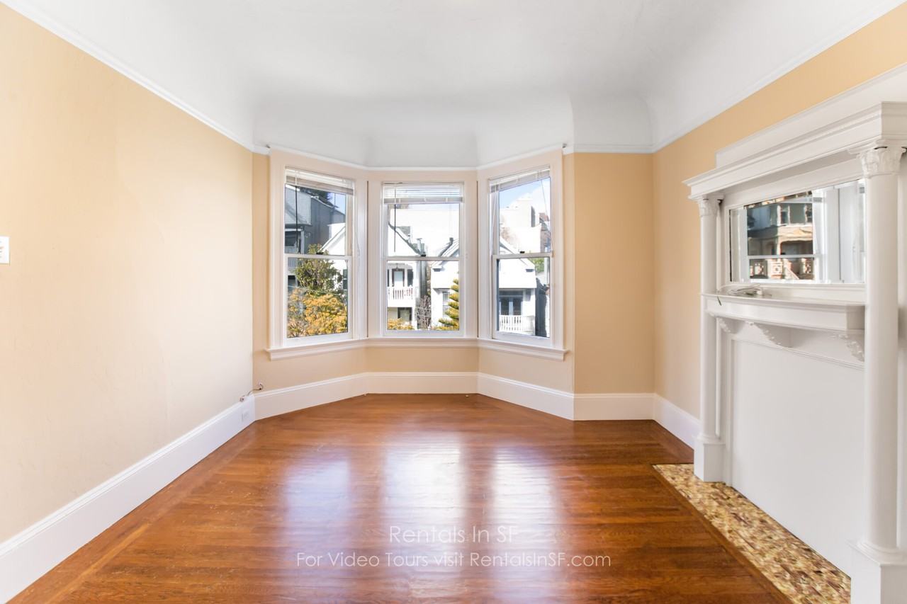 3915 22nd St - Photo 2 of 10