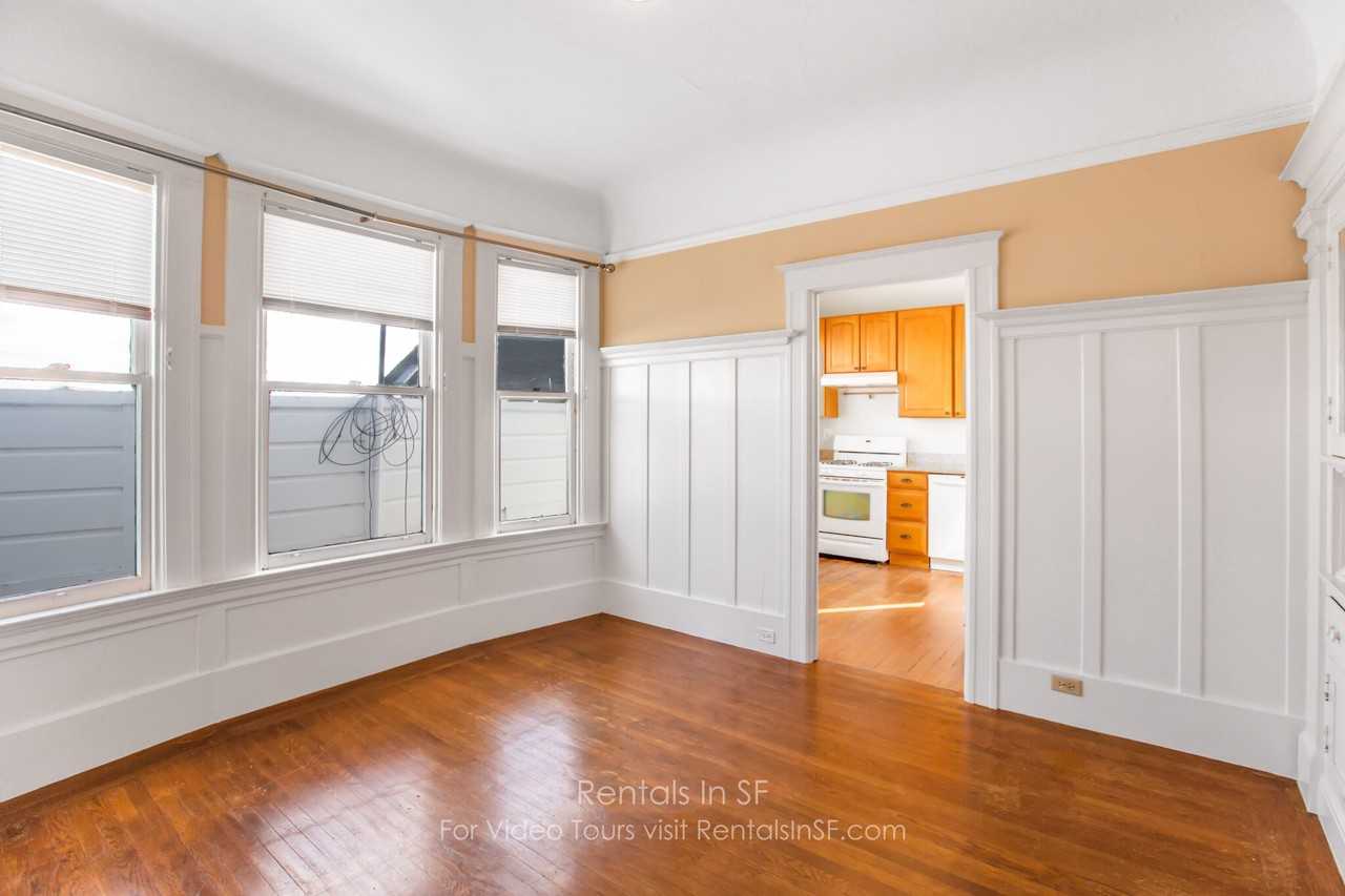 3915 22nd St - Photo 6 of 10