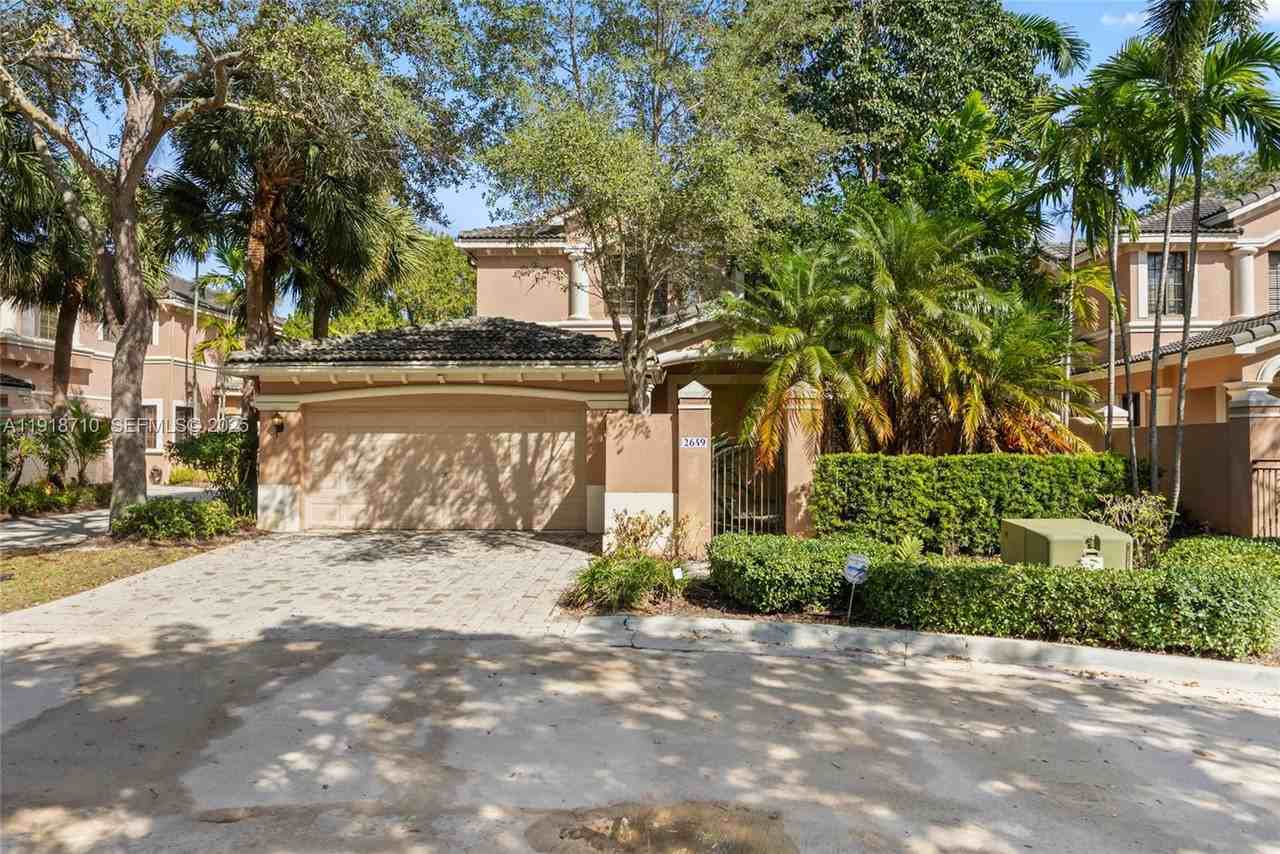 2649 Center Court Drive - Photo 2 of 33