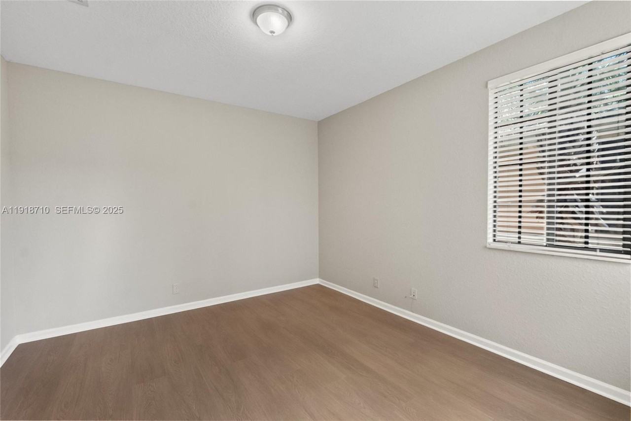 2649 Center Court Drive - Photo 7 of 33