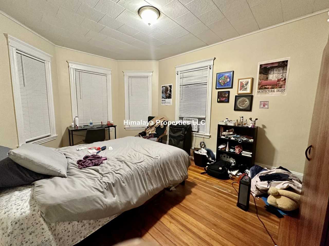 64 Conwell Ave #3 - Photo 5 of 7