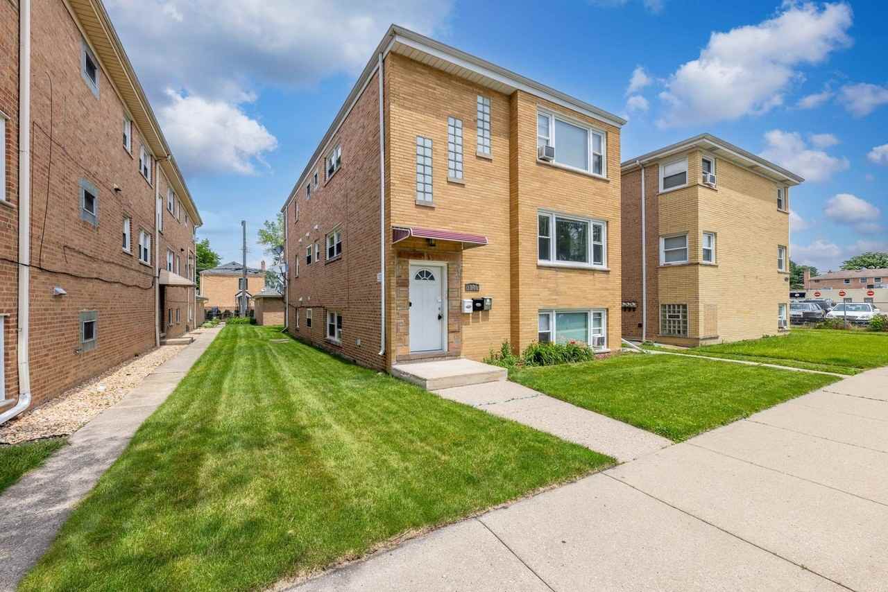 8320 W Irving Park Rd #2 - Photo 5 of 26