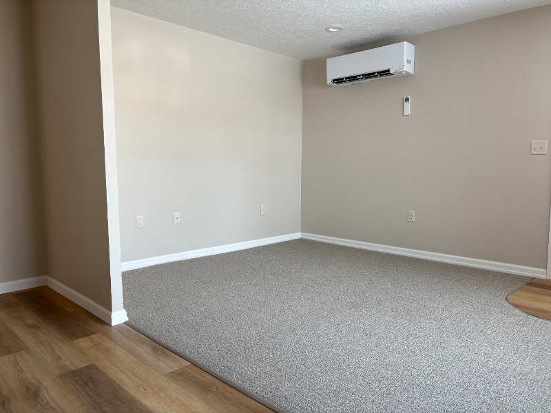 10 W Park St #E - Photo 7 of 14