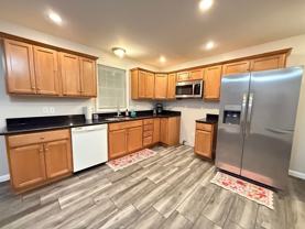 18-20 Pine Grove St - Photo 1 of 1