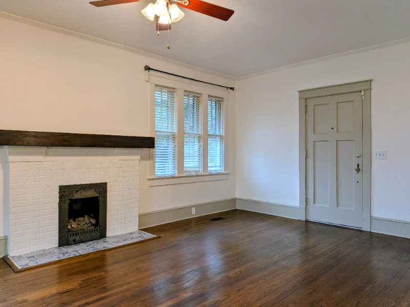 401 S Franklin Dr - Photo 3 of 22