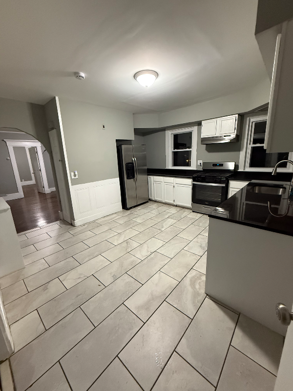 17 Reynolds St #2 - Photo 6 of 11