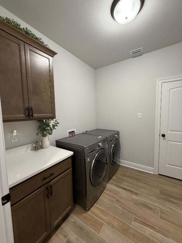 184 Bon Ami Dr - Photo 2 of 20