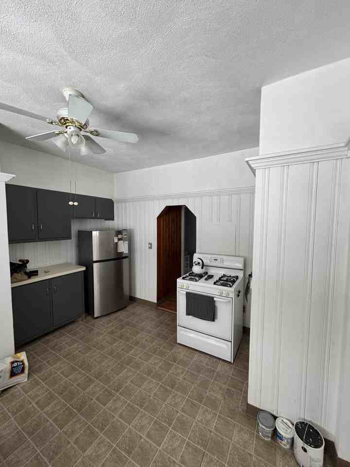 51 Wolcott St #2 - Photo 4 of 4