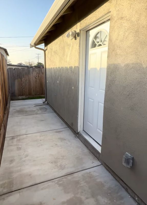 367 Chaparral St - Photo 2 of 13